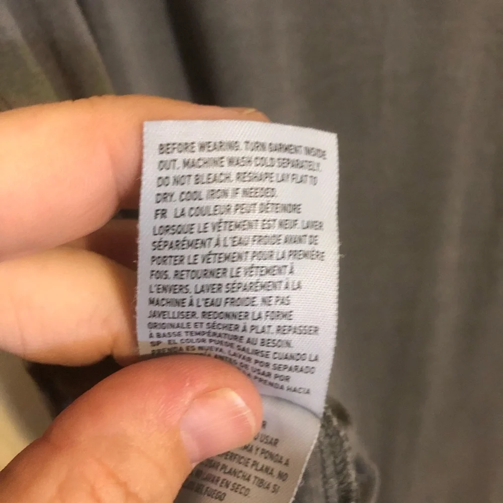 AMERICAN EAGLE Small Gray V-Neck Embroidered Soft & Sexy Short Sleeve T-Shirt - Picture 5 of 7